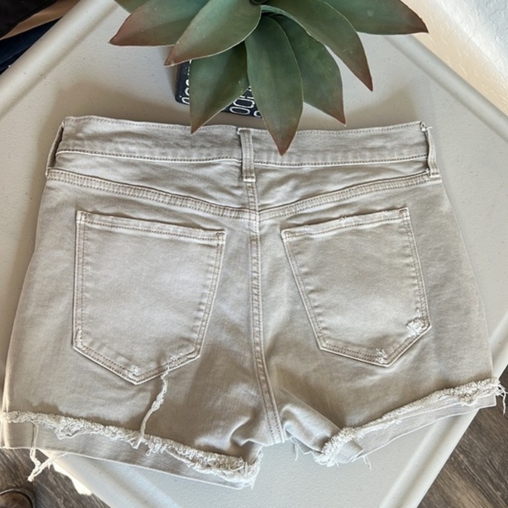 Old Navy Boyfriend Mid Rise Jean Shorts